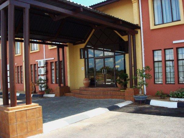 Adansonia Hotel Francistown Ngoại thất bức ảnh